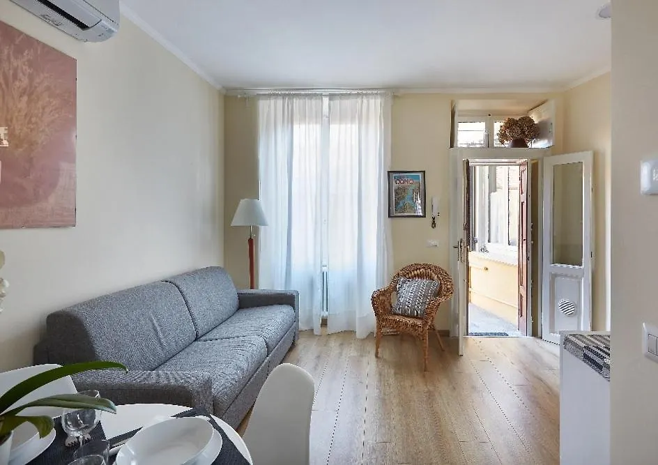 Beautiful Bohemian Apartment In Center Conditioned Air Como Italy