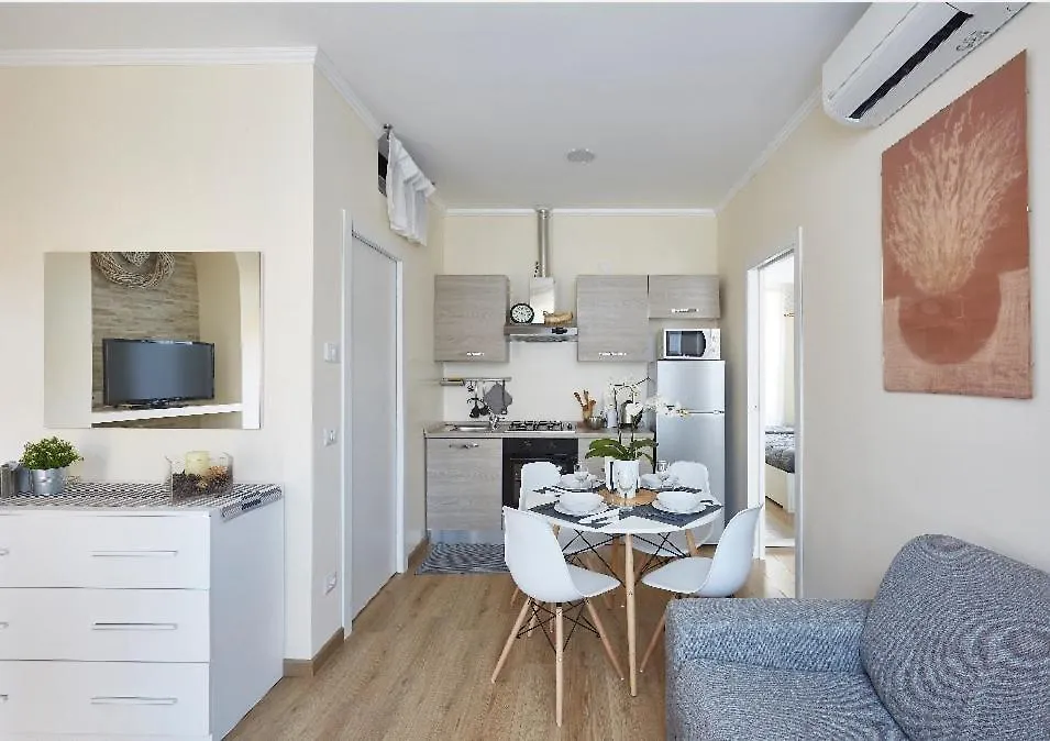 Beautiful Bohemian Apartment In Center Conditioned Air Como