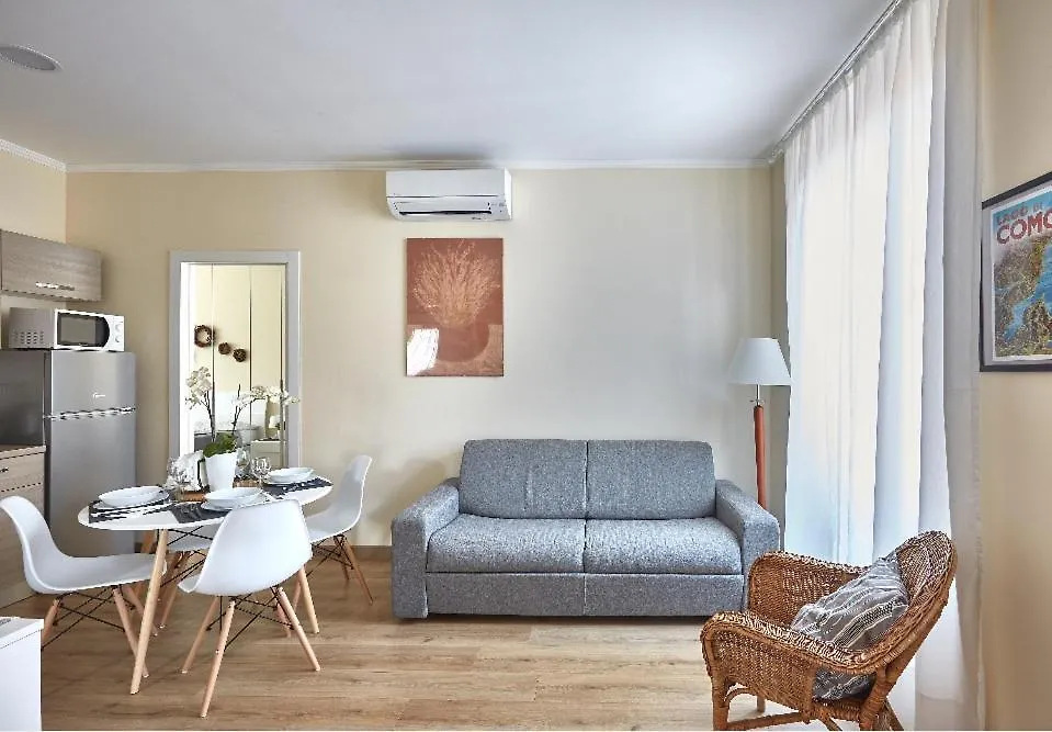Beautiful Bohemian Apartment In Center Conditioned Air Como 0*,  Italy