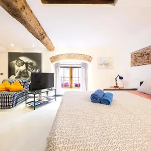  Apartment Loft La Citta Vecchia Italien