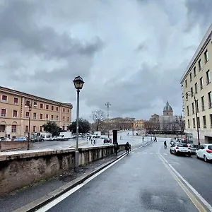  Apartment San Pietro Maison Italien