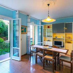  Apartment Due Passi Dal Mare Italien